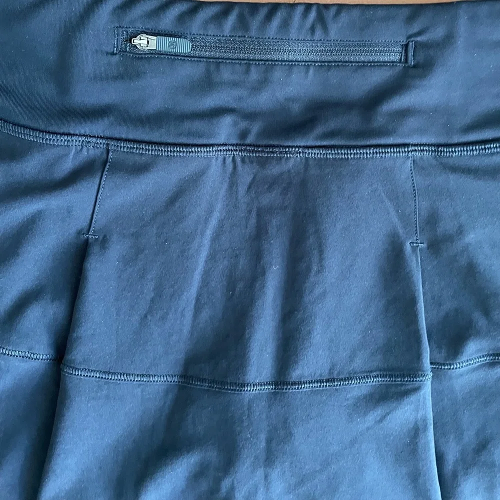 🔥Lululemon Athletica black skort. Size 4. Like new/ barely worn - Picture 11 of 14